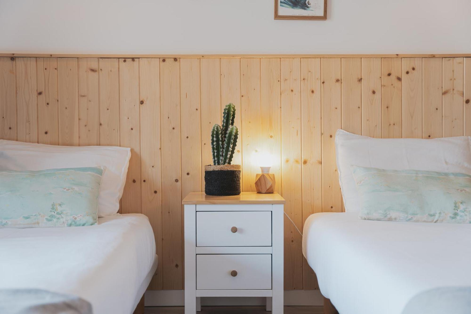 Surf Guesthouse - 7Min Walk To The Beach Pataias Buitenkant foto