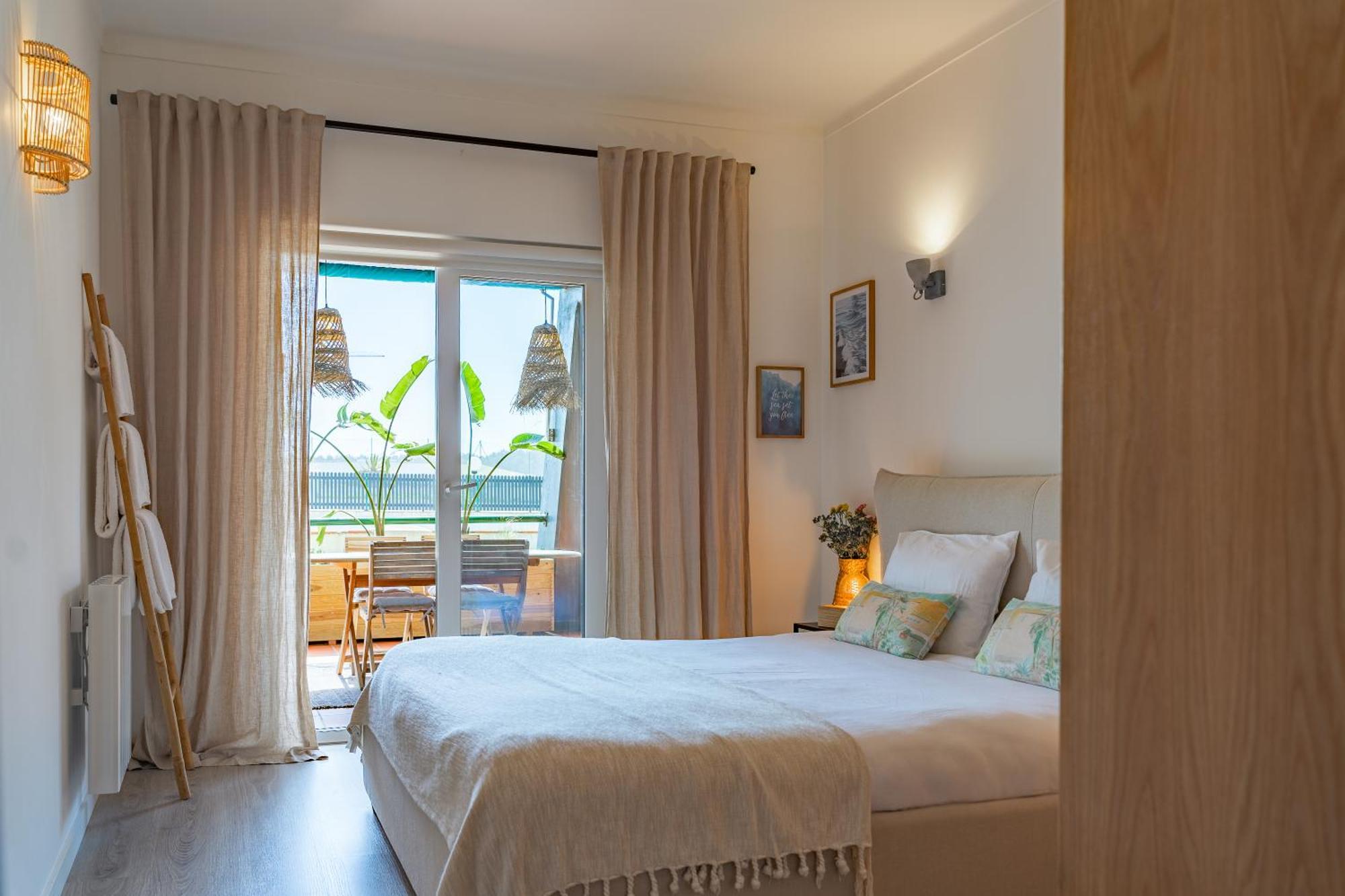 Surf Guesthouse - 7Min Walk To The Beach Pataias Buitenkant foto