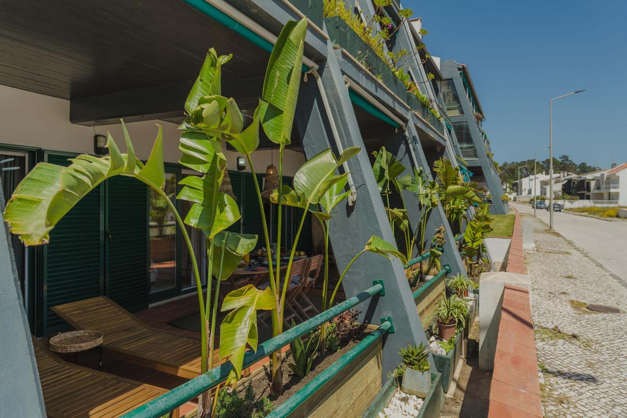 Surf Guesthouse - 7Min Walk To The Beach Pataias Buitenkant foto